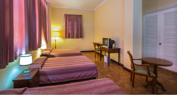 Hotel Ficha