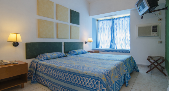 Hotel Ficha