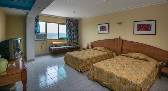 Hotel Ficha
