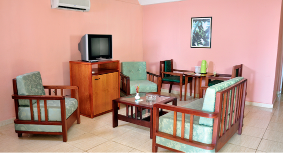 Hotel Ficha