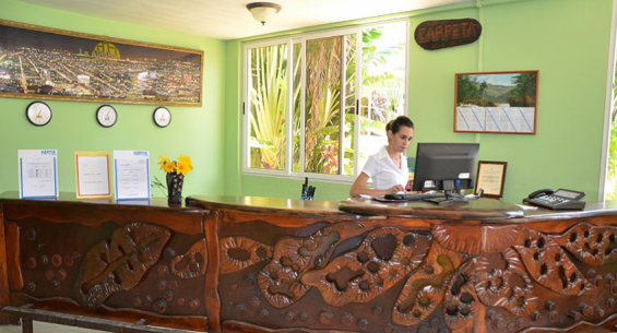 Hotel Ficha